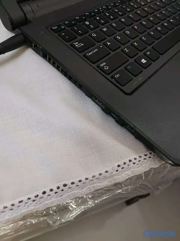 consolas y videojuegos - En venta Laptop Dell Latitude 3350 Intel I5 4g memoria 64bits 120g ssd 14'  3