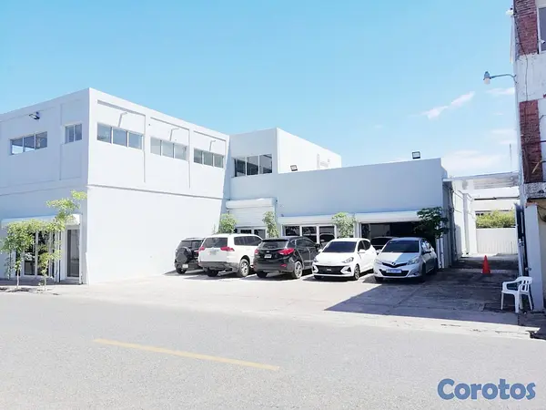 oficinas y locales comerciales - Local céntrico en serralles 5