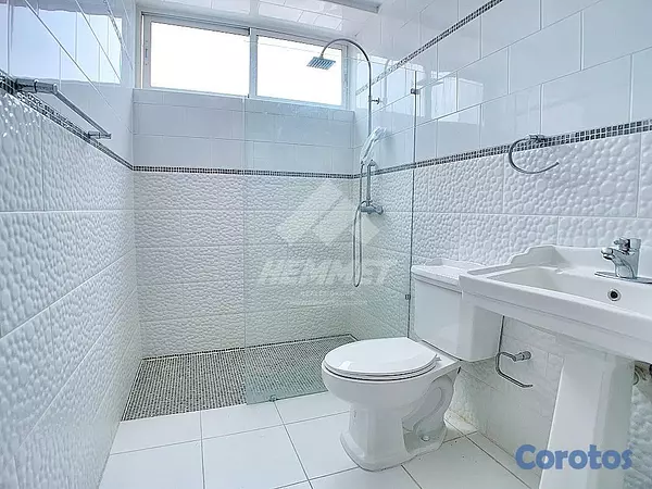 apartamentos - APARTAMENTO EN RENTA CON PARQUEO TECHADO CERROS GURABO SANTIAGO 4