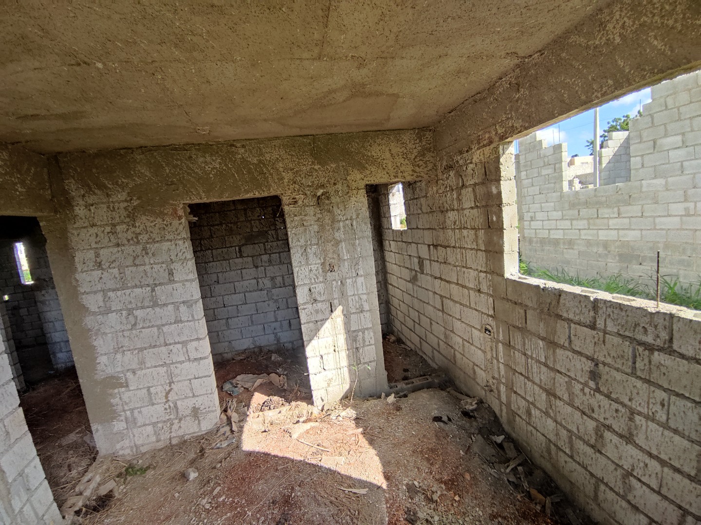 casas - SE VENDE Amplia CASA EN CONSTRUCCION con Excelente Ubicación en Villa Visan  6