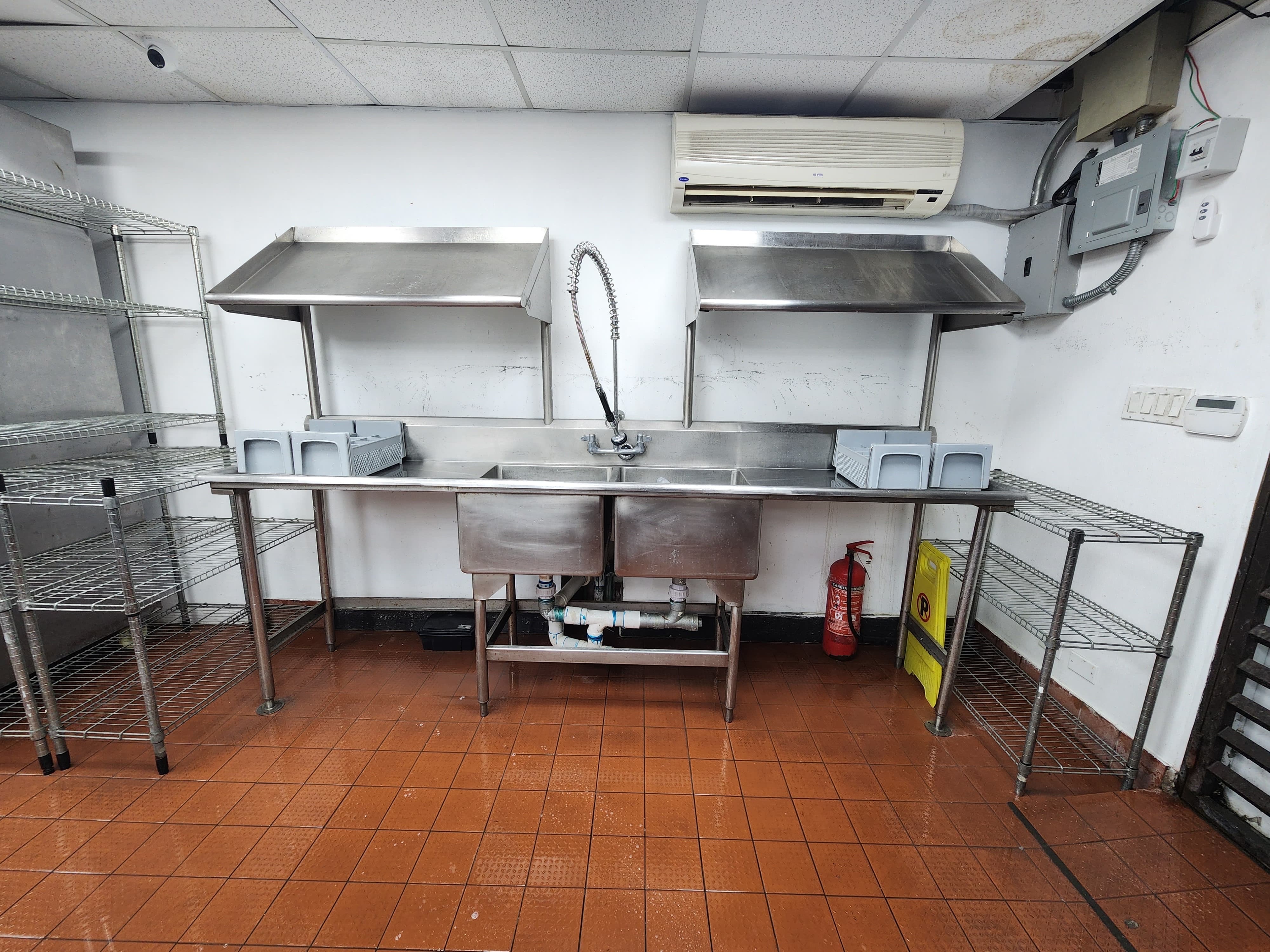 oficinas y locales comerciales - LOCAL COMERCIAL  4