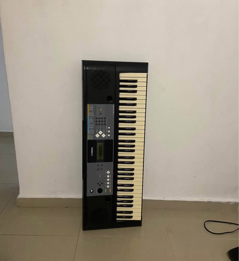 instrumentos musicales - Piano Yamaha PSR-E233 como nuevo
entrega inmediata 2