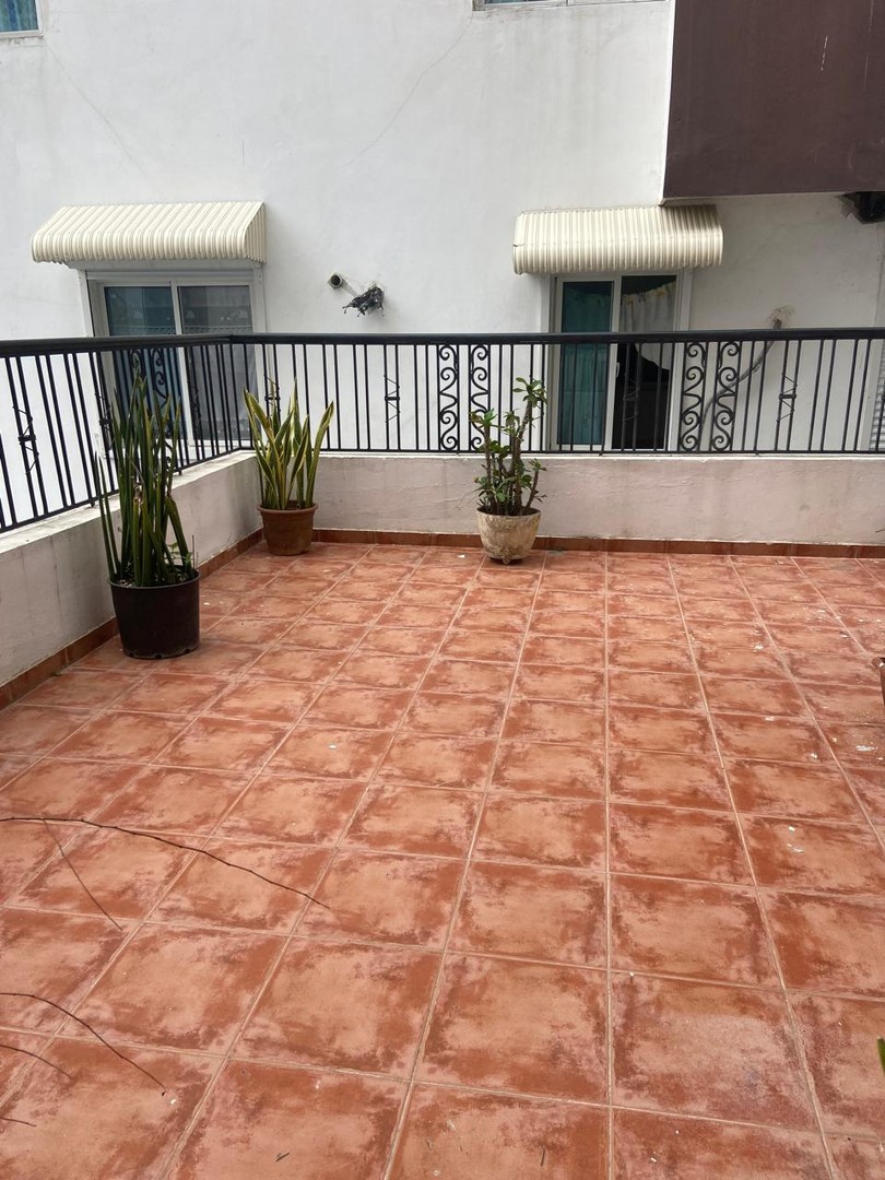 apartamentos - En Alquiler Apartamento de 3 habitaciones con terraza en la Urb. Real Amueblado  1