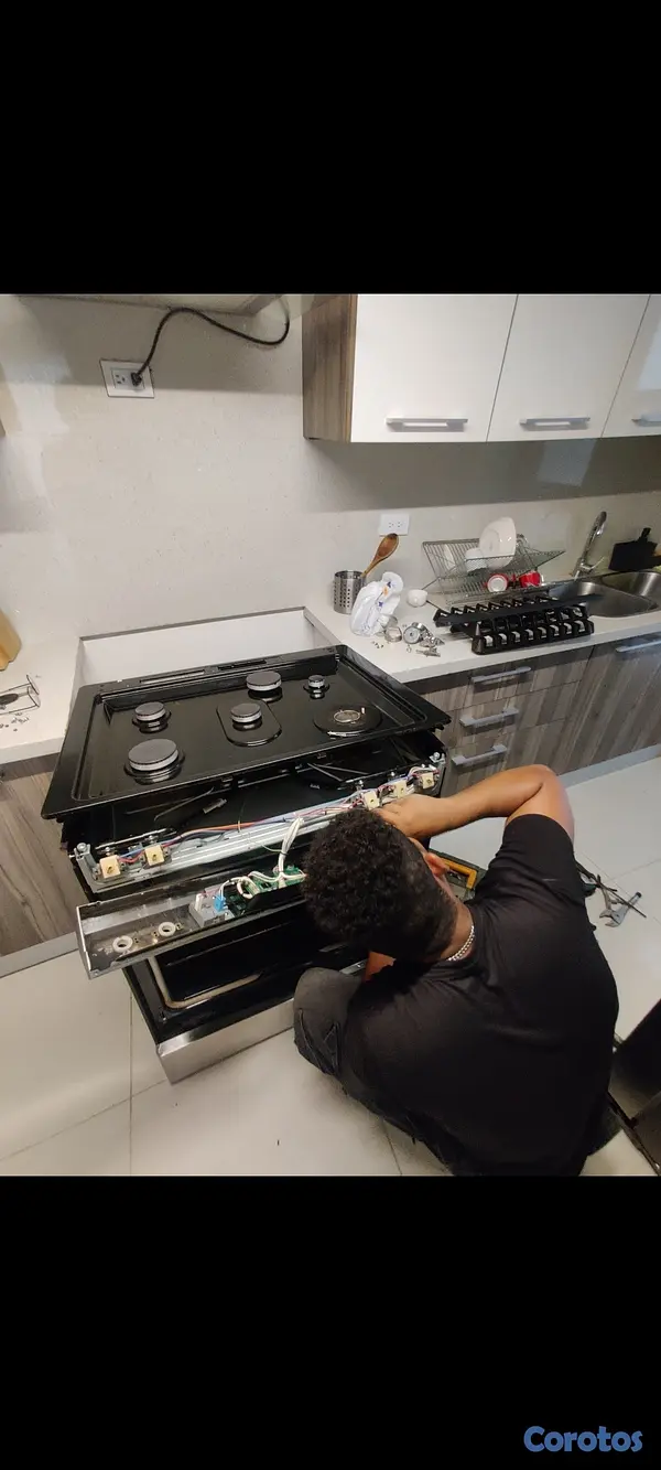 servicios profesionales - Venta intalacion y Reparación
De Estufas lavadora neveras secadora Técnico 🛠️ 7