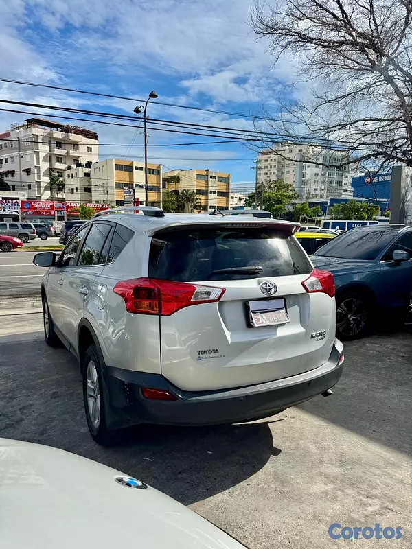 jeepetas y camionetas - Toyota Rav4 Limited 4x4 2014
 6