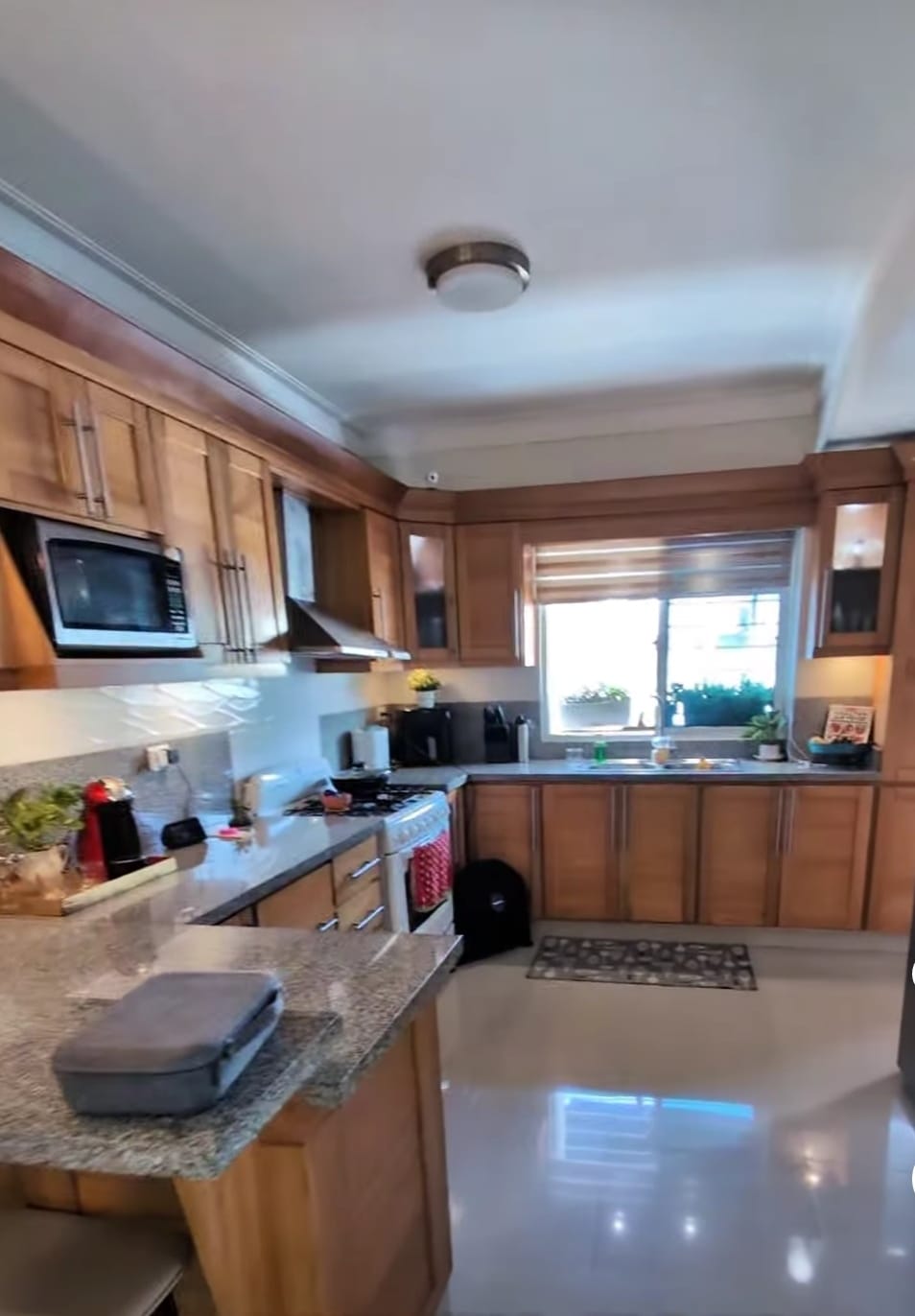 apartamentos - VENDO APARTAMENTO DE 176MTS 3ER NIVEL EL CONDADO 9