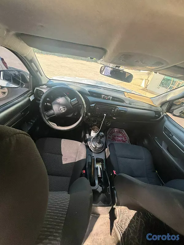 jeepetas y camionetas - Toyota hilux 2018 mecánica  5