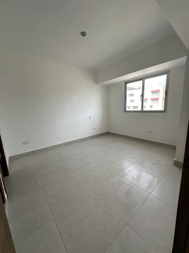 apartamentos - ¡ALQUILO Apartamento en Evaristo Morales! 5
