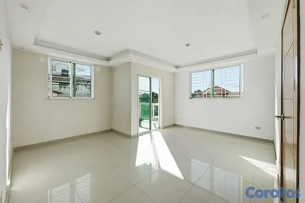 apartamentos - Apartamento 2do nivel con terraza en Venta – Brisa 2