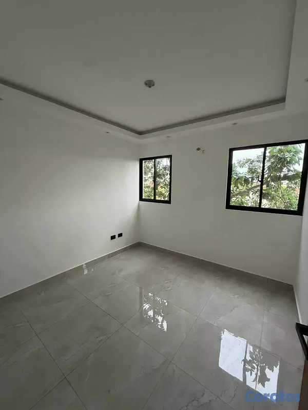 apartamentos - Apartamento segundo nivel con amplia terraza front 5