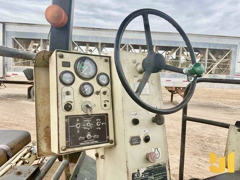 camiones y vehiculos pesados -  INGERSOLL RAND DD90
RODILLO VIBRATORIO EN TÁNDEM
DIESEL, MOTOR DE 4 CILINDRO 1