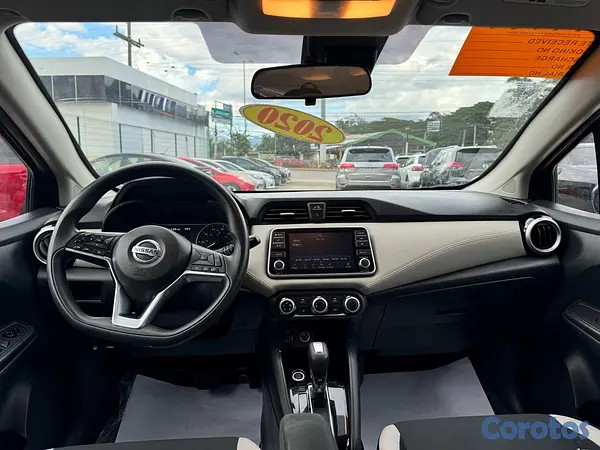carros - Nissan Versa 2020 SV
 7
