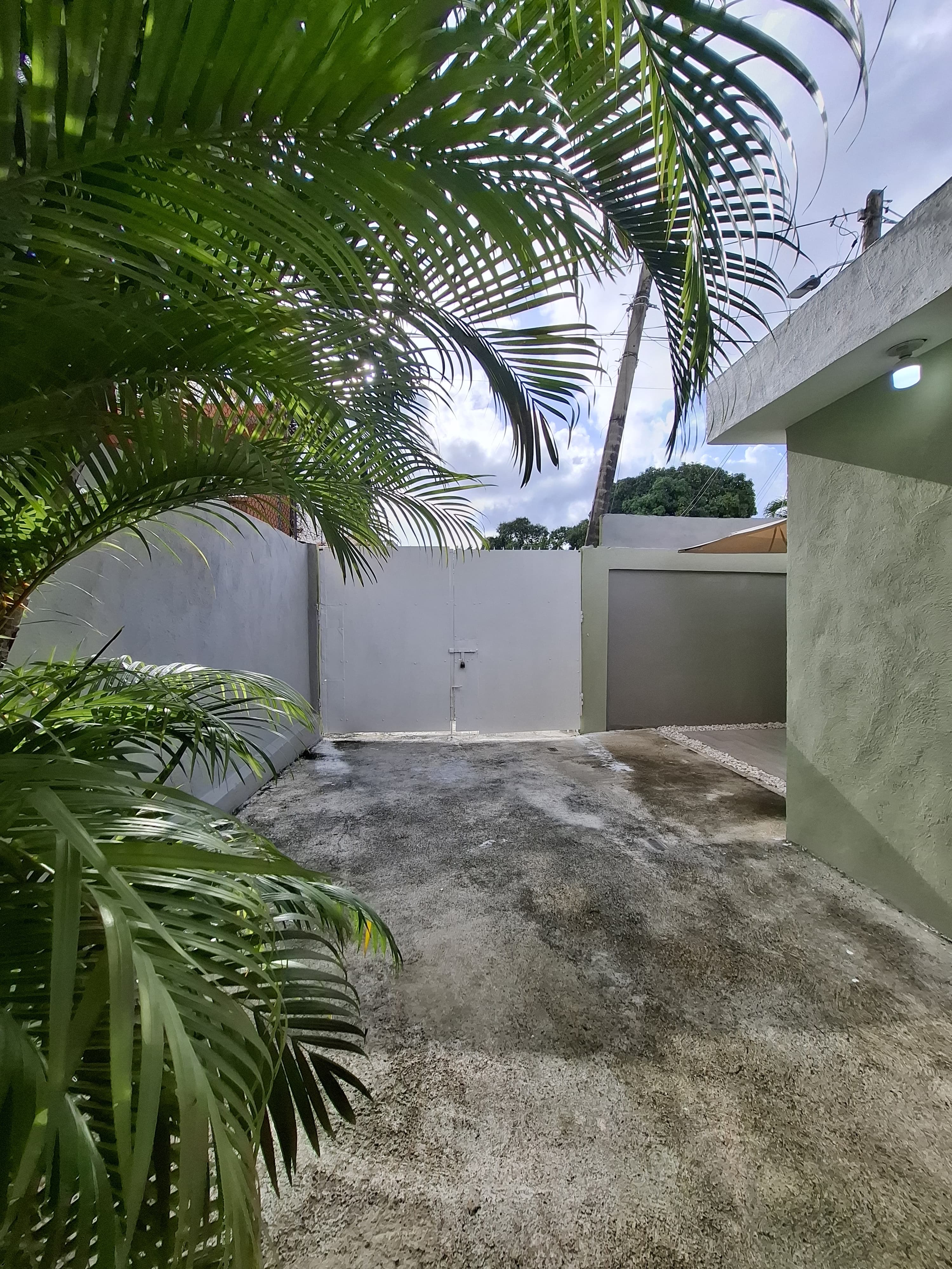 casas - venta de casa moderna en lucerna Santo Domingo este  1