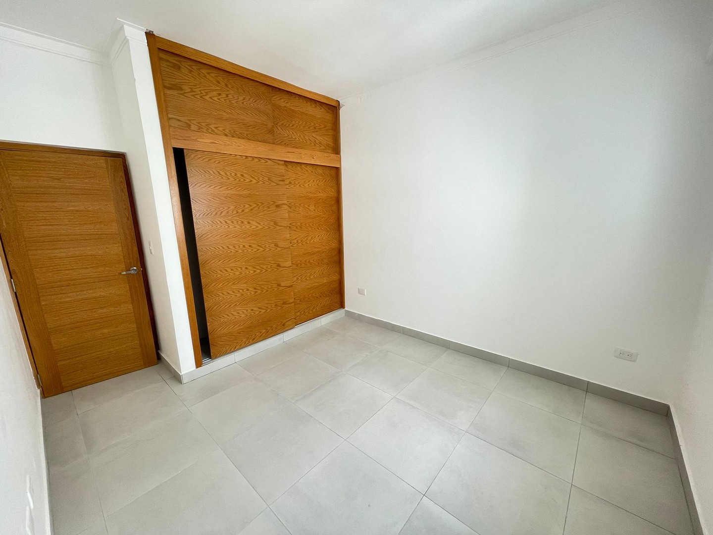 apartamentos - Se alquila apartamento en Serralles  9