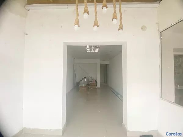 oficinas y locales comerciales - se alquila local  3