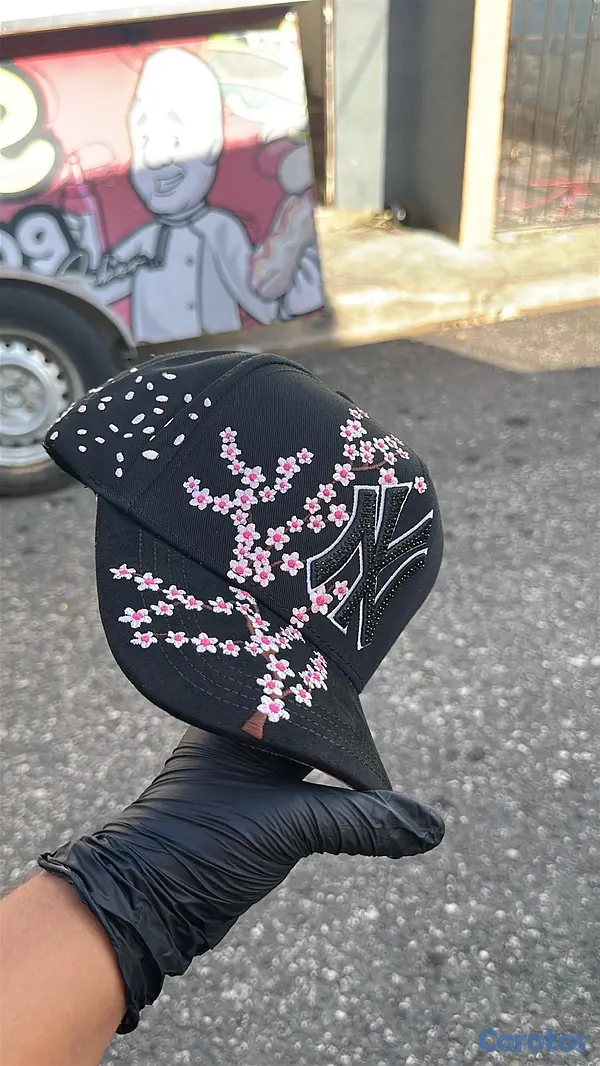 ropa para hombre - Gorra Original New Era NY Sakura Negra 🌸🖤 2