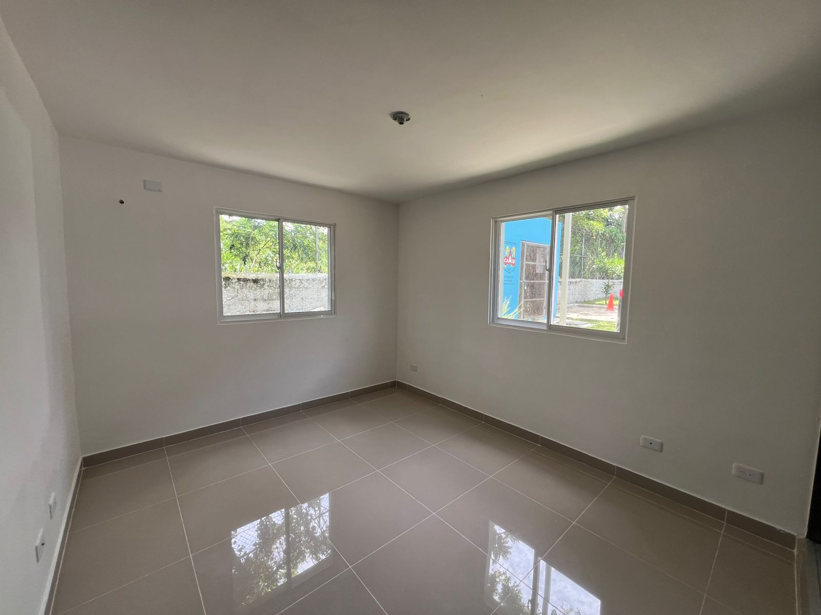 apartamentos - Apartamento con piscina y Cancha| 3HB/2BÑ/1Pq| Ubicado en Charles de Gaulle 6
