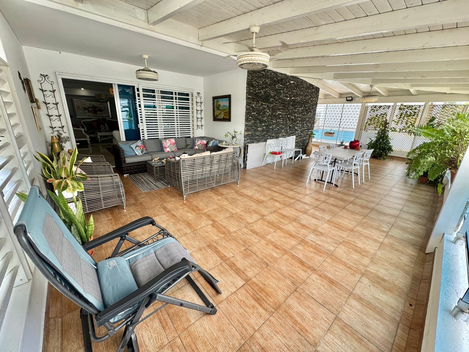 apartamentos - Vendo mirador sur segundo nivel tres hab 2.5 baños 9