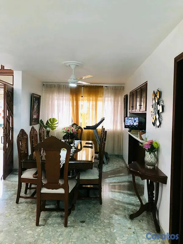 casas - Se vende casa en el Brisal, carretera mella, Santo Domingo Este  3