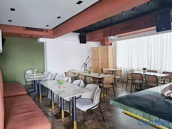oficinas y locales comerciales - Alquiler local con terraza  3