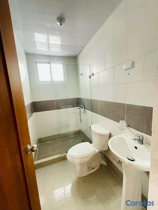 apartamentos - Venta de apartamento - Moderno, 1er nivel, Los Álamos, Santiago,RD. 4