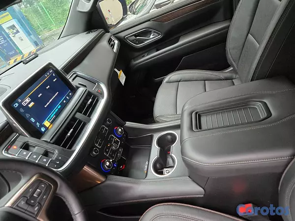 otros vehiculos - CHEVROLET TAHOE HIGHCOUNTRY 2023 NEGRO GASOLINA 3
