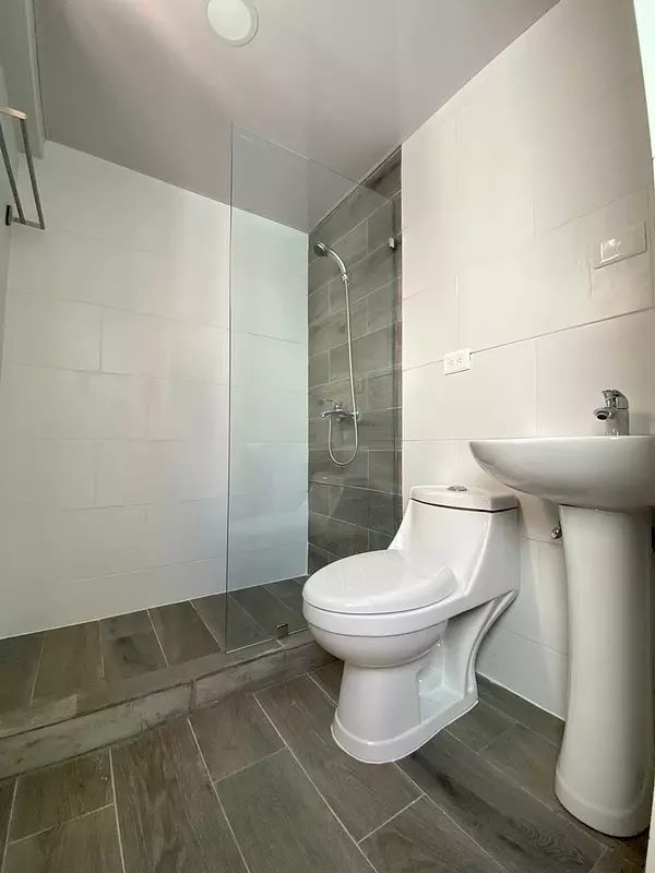 apartamentos - Se vende apartamento en Urbanización Tropical 8