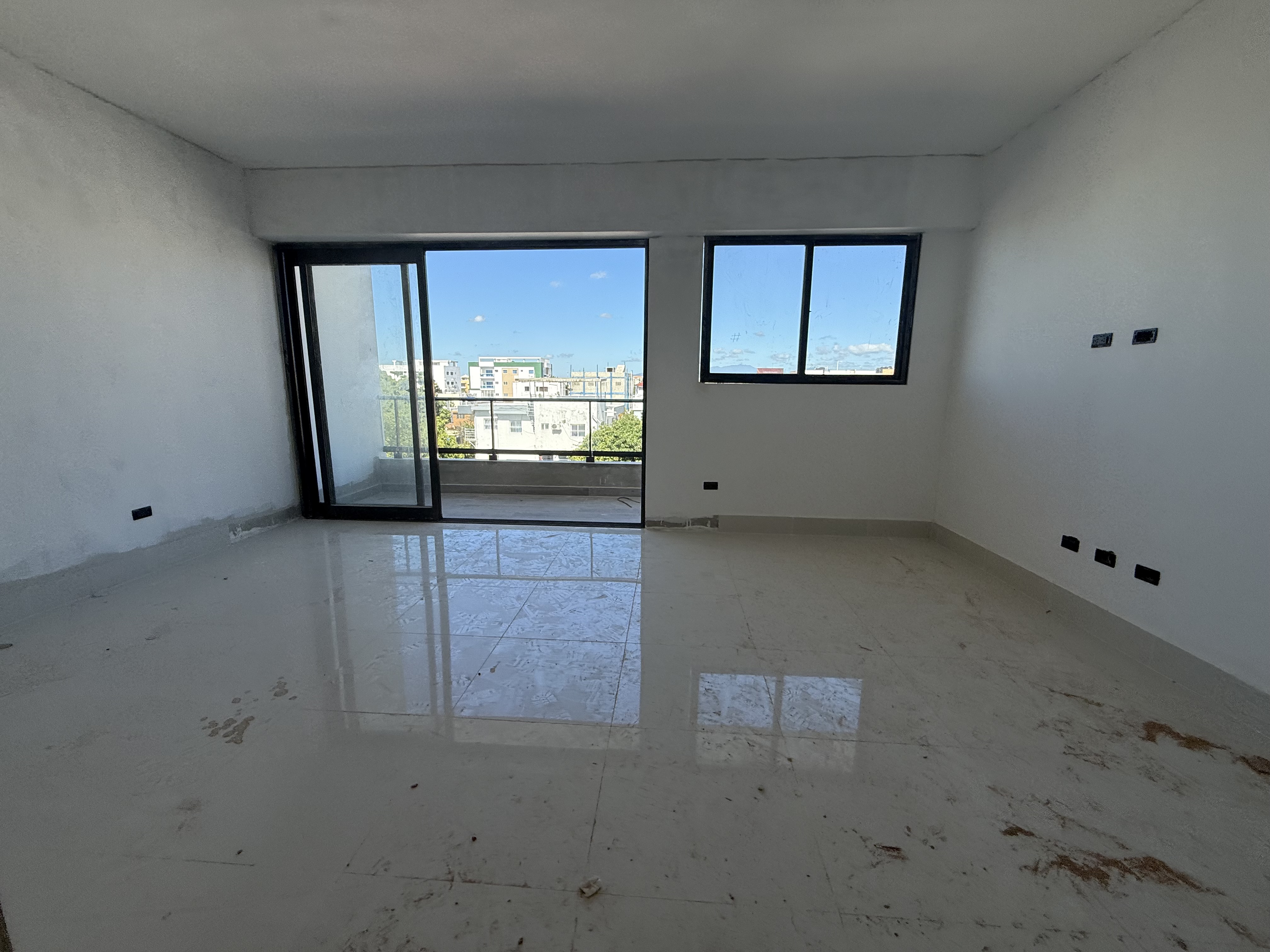 apartamentos - Vendo independencia klm 9 Apartamento piso 4 preci 2