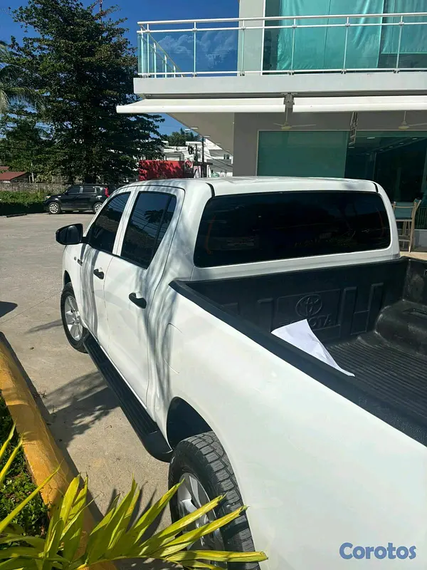 jeepetas y camionetas - Toyota hilux 2018 mecánica  6