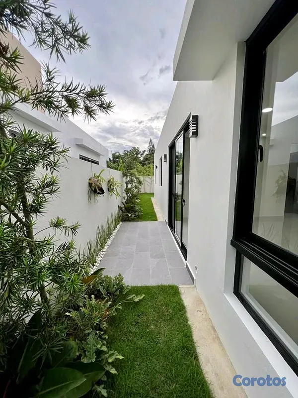 casas - Casa en venta totalmente, nueva lista para mudarse en Beverly Hills, Moca 🏡✨ 2