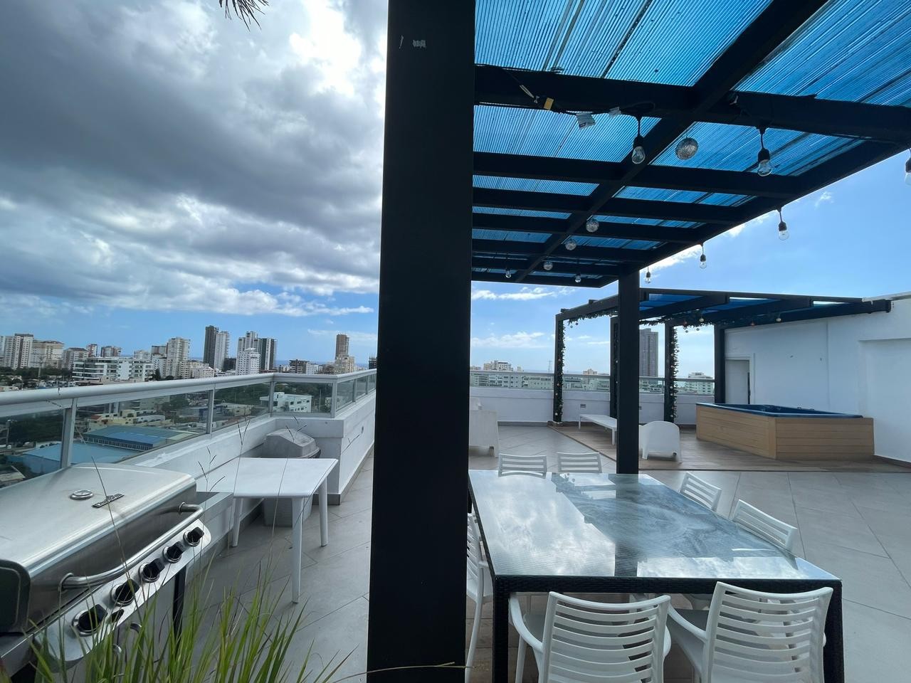 apartamentos - Apartamento en renacimiento 4to piso 8