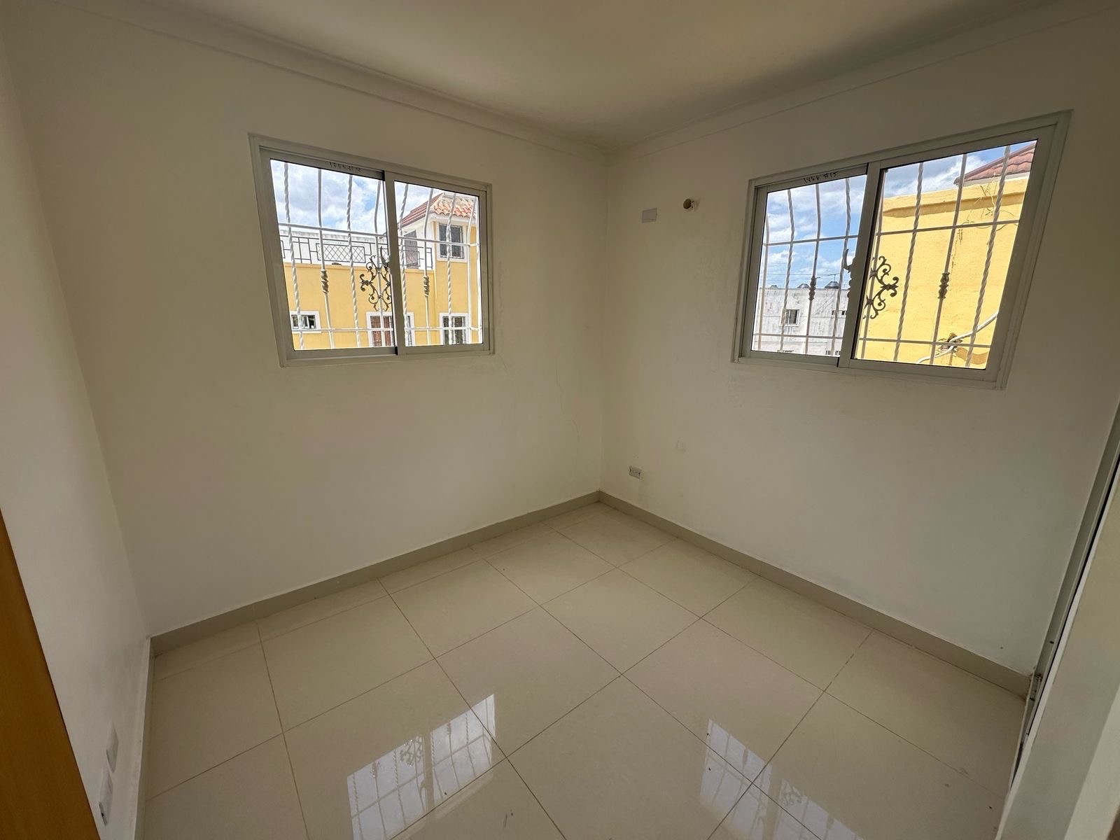 apartamentos - venta de apartamento tipo penthouse amueblado en la autopista de san isidro  8