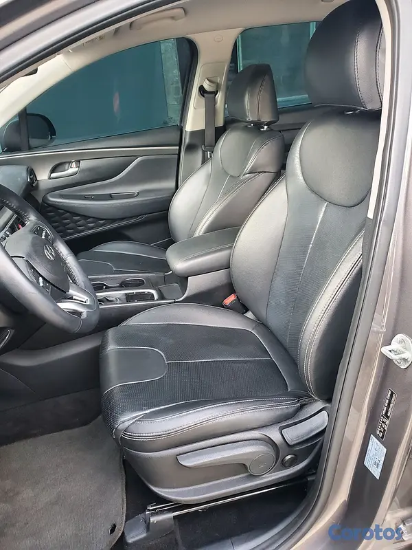 jeepetas y camionetas - Hyundai Santa Fe SE 2020 6