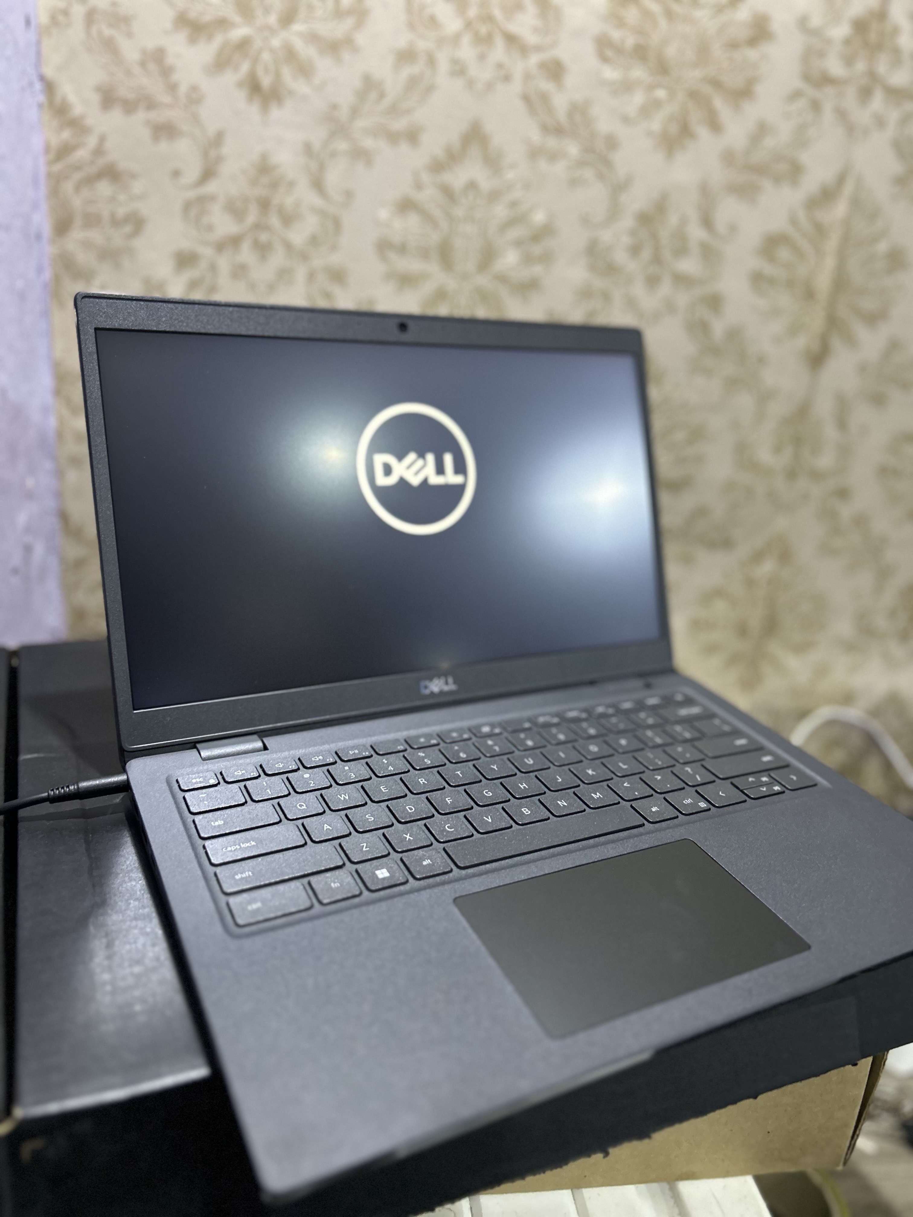 computadoras y laptops - Laptop Dell Latide 3420
Core i5 11th Generación 
8gb de ram Ddr5
256gb Ssd  1