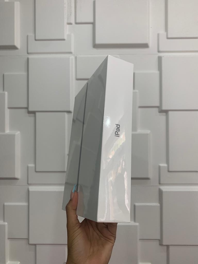 celulares y tabletas - iPad 9th Generación 64gb Wi-Fi Sellada 1