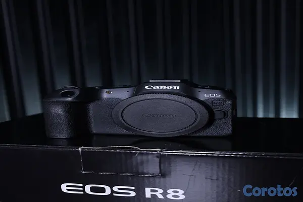 camaras y audio - Canon EOS R8 + Lente 50mm RF 8