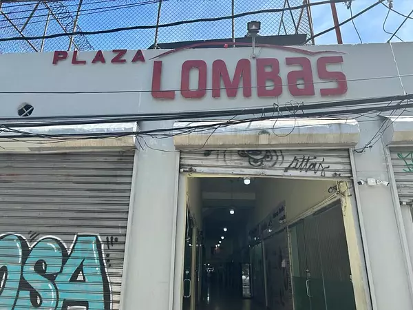 oficinas y locales comerciales - Edificio en ZONA COLONIAL 4
