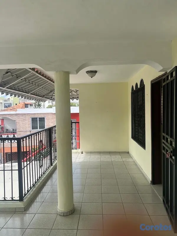 casas - casa en alquiler grande 4