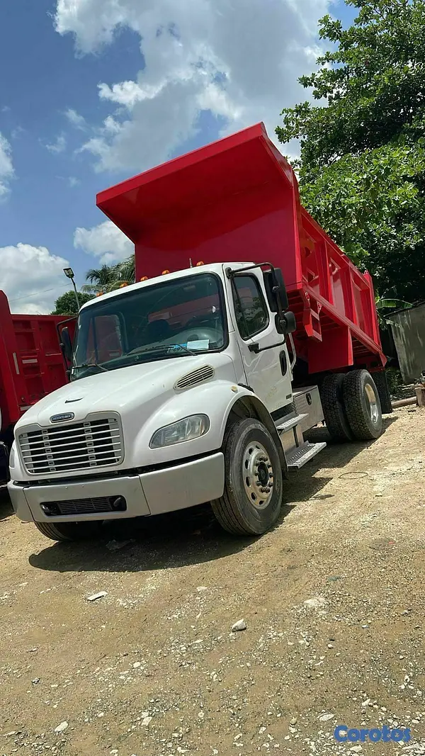 camiones y vehiculos pesados - Camión en Venta. 1