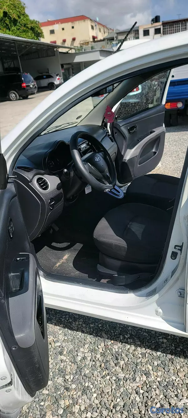 carros - HYUNDAI I10  2012 7