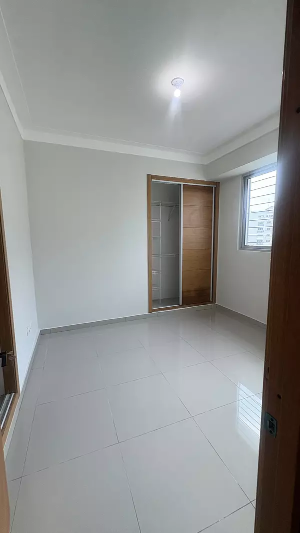 apartamentos - VENDO apartamento remodelado en Serralles 5