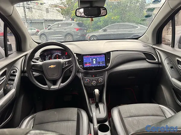 jeepetas y camionetas - Chevrolet trax LT 2018 Clean carfax  4