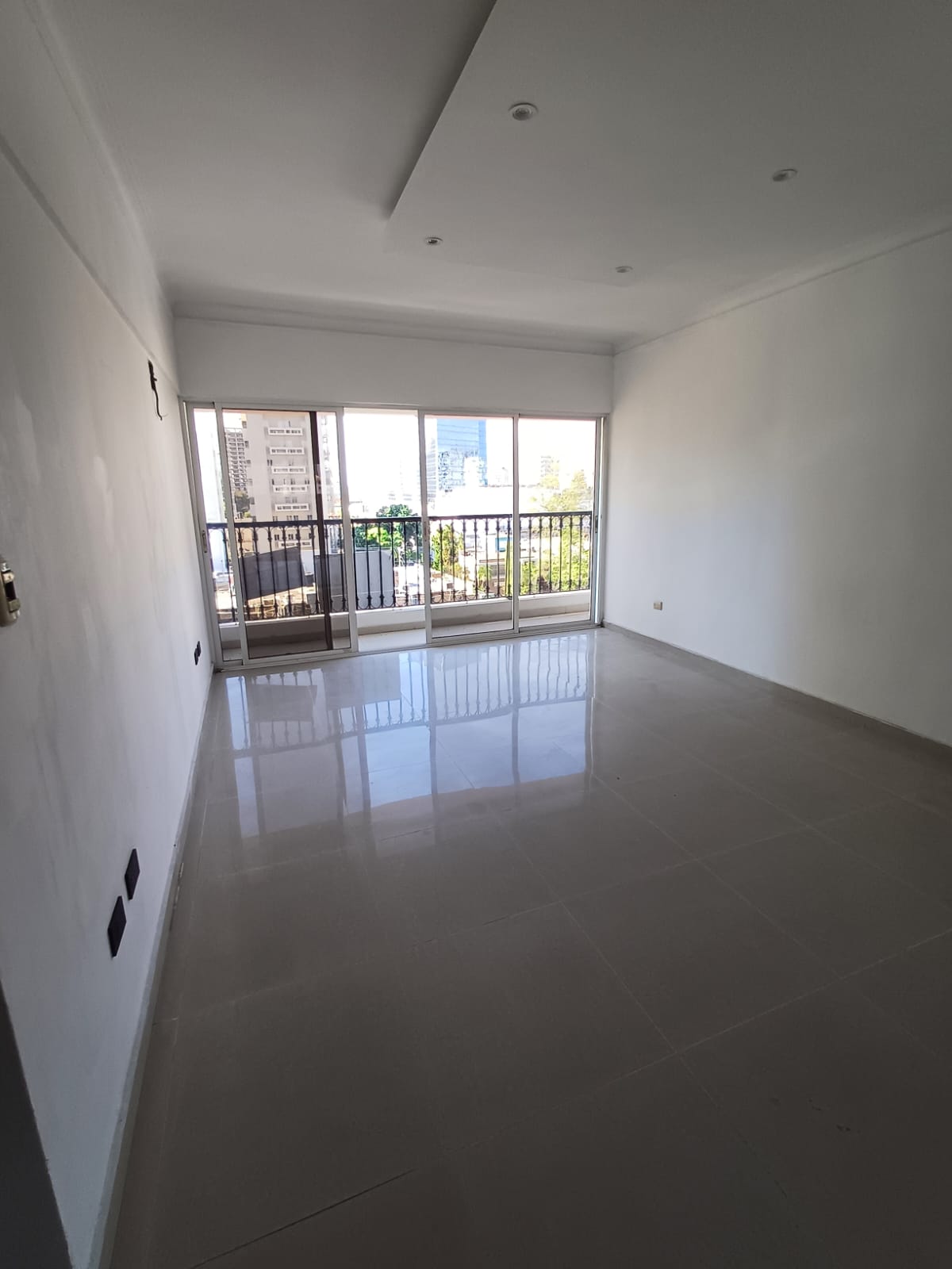 apartamentos - RENTO APARTAMENTO SIN AMUEBLAR EN NACO ASC PLANTA  6