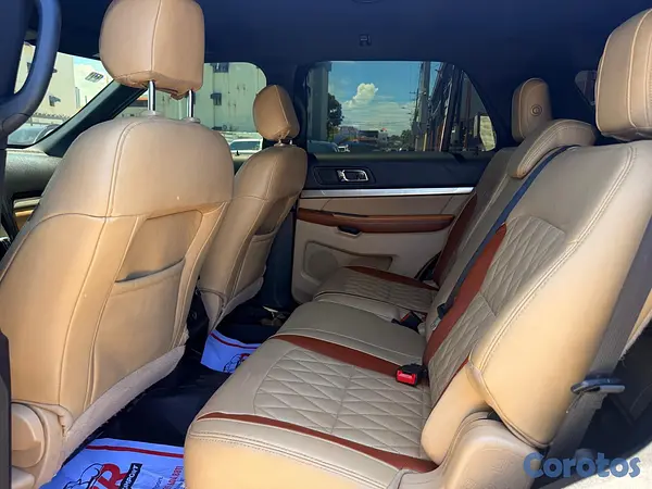 jeepetas y camionetas - Ford Explorer XL 2WD 2017 7