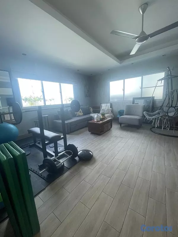apartamentos - vendo mirador norte piso 4 sin ascensor tres habitaciones 2.5 baños balcón tipo  4