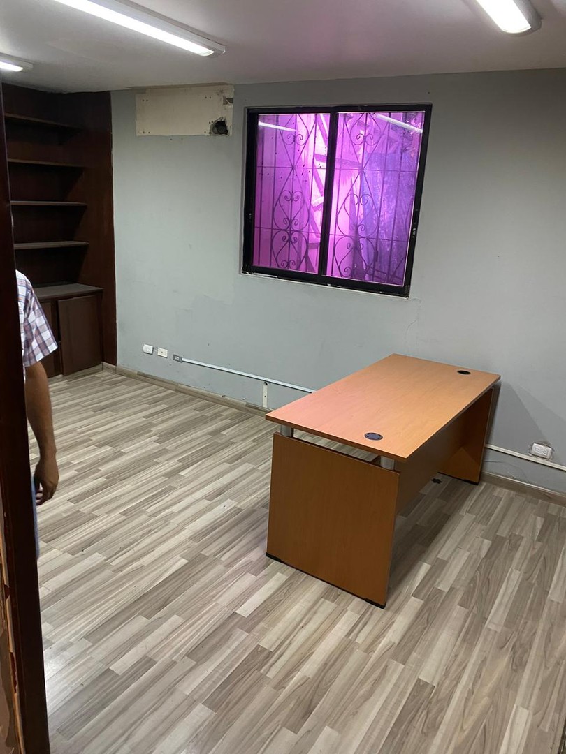 oficinas y locales comerciales - Sin intermediarios, rento o vendo local en naco en zona comercial ESCRIBENOS INF 5