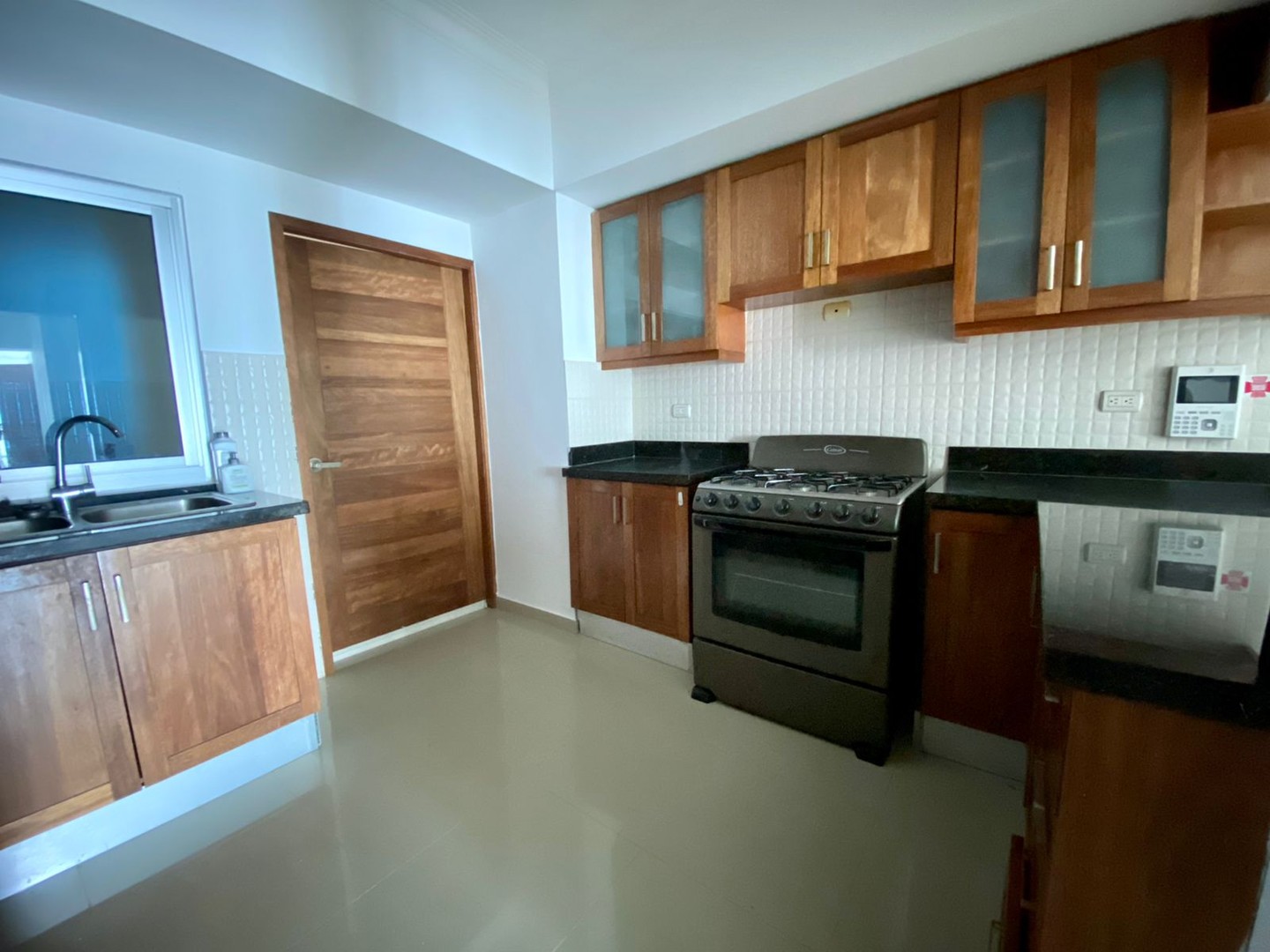 apartamentos - Apartamento con linea blanca en Ensanche Paraíso de 2 habitaciones 3