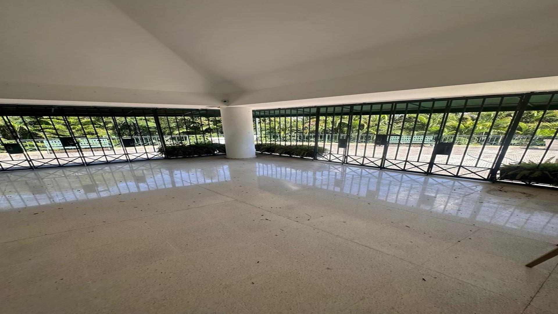 casas - Casa en venta con amplio terreno en Arroyo Hondo 2