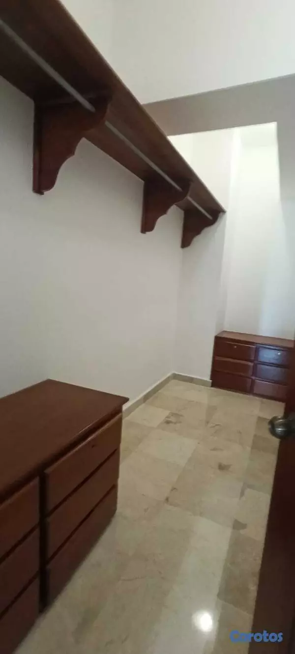apartamentos - Renacimiento, Amplio apartamento en Torre Clásica 8
