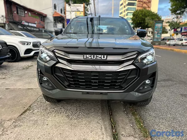 jeepetas y camionetas - Isuzu D-Max 2027  2